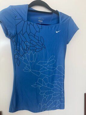 Nike short sleeves sweatshirt